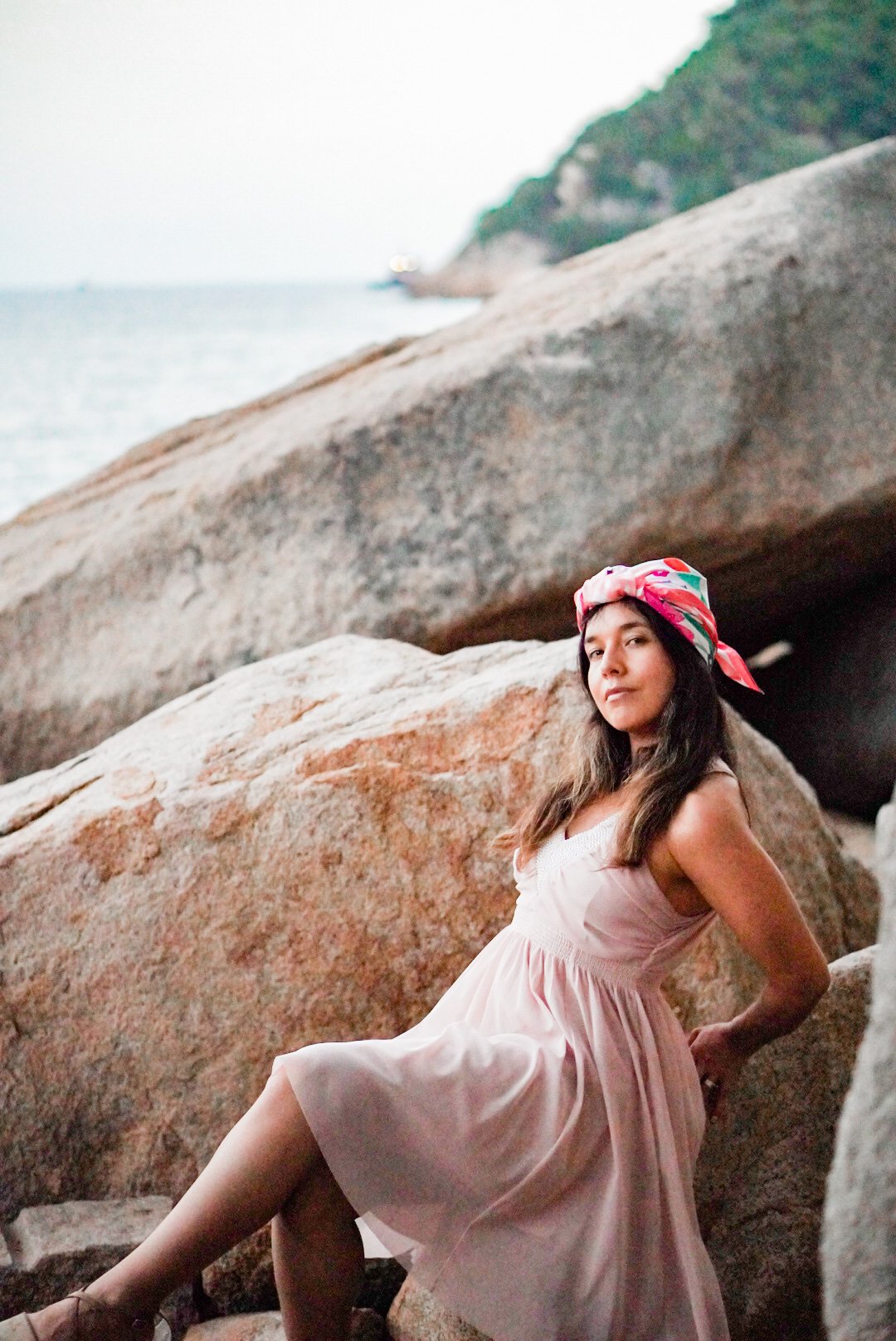 Squirrel Garden Silk Twill Scarf / Pink