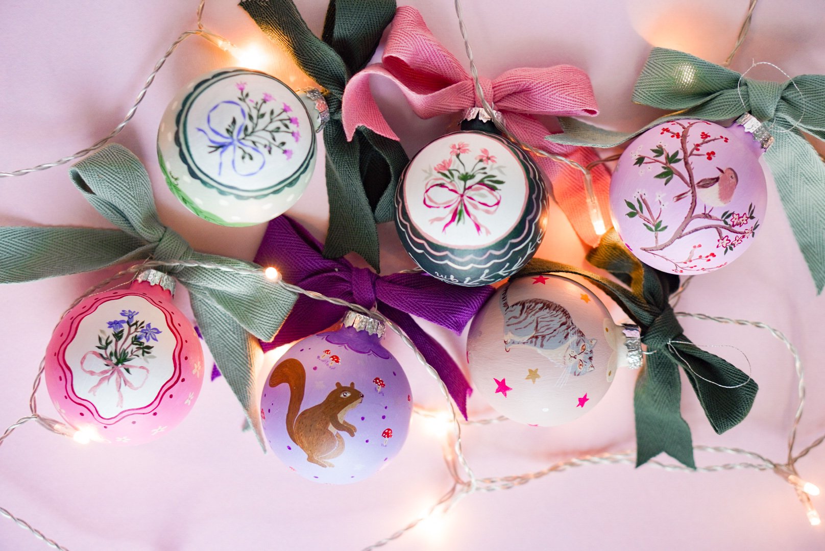 Christmas ornament - pink bouquet with double ribbon